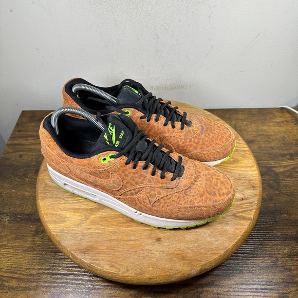 Nike Air Max 1 Leopard Print Neon Green Accent Mens Shoes Size 9.5 579920-881